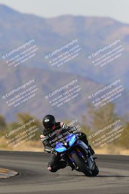 media/Dec-17-2022-SoCal Trackdays (Sat) [[224abd9271]]/Turn 7 Set 2 (1140am)/